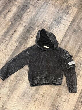 Aeropostale Girls Size 8 youth black washed hoodie